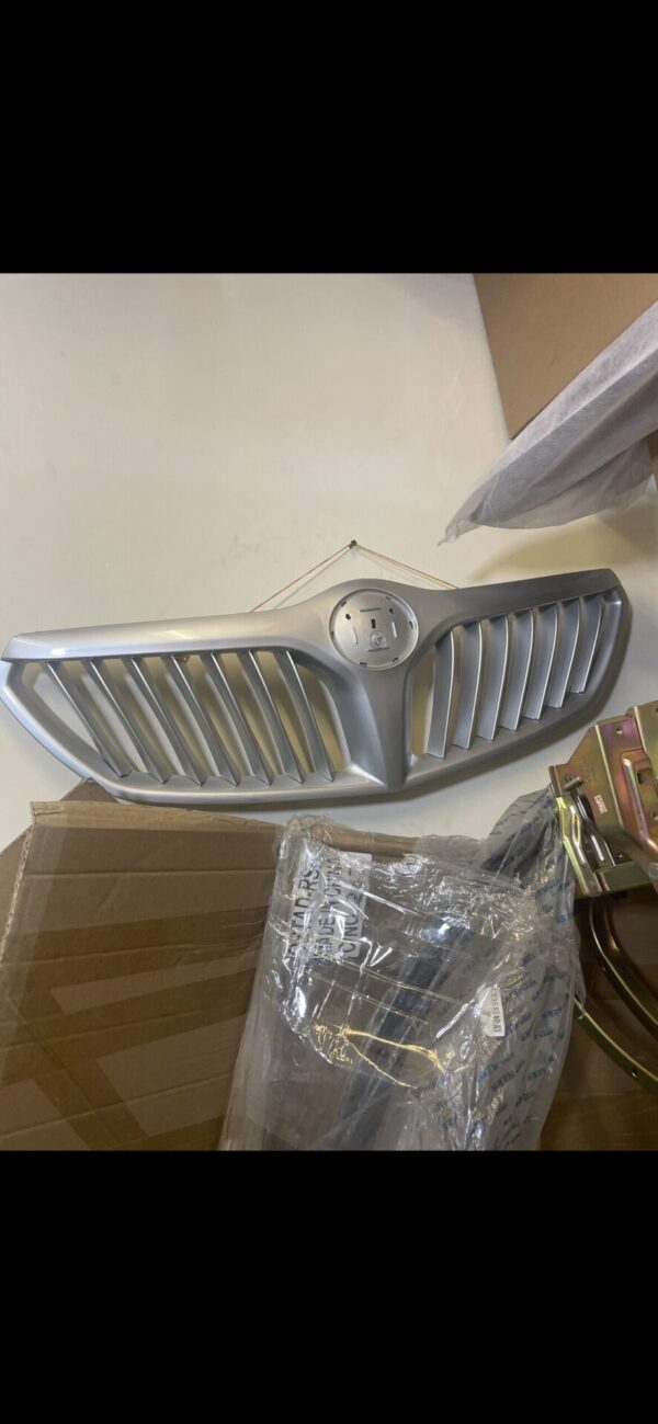 جلوپنجره برلیانس ۳۳۰ وارداتی - تصویر 1